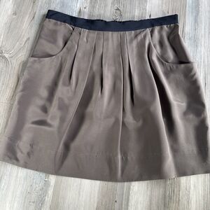 NWOT BCBG MAXAZRIA DUSTY OLIVE 100% SILK PLEATED Y2K SKIRT SIZE 8